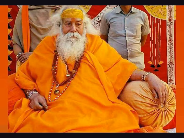 स्वरूपानंद सरस्वती — Famous Hindus