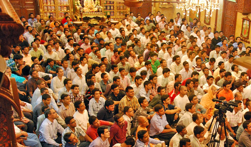 युवा जुड़ाव: अगली पीढ़ी को प्रेरित करने के लिए इस्कॉन का प्रयास — Culture