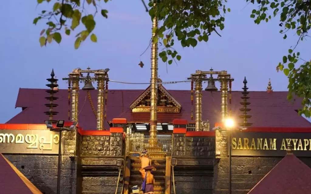 शबरीमाला अय्यप्पा मंदिर: महत्व, इतिहास, समय, नियम और यात्रा मार्ग — Temples