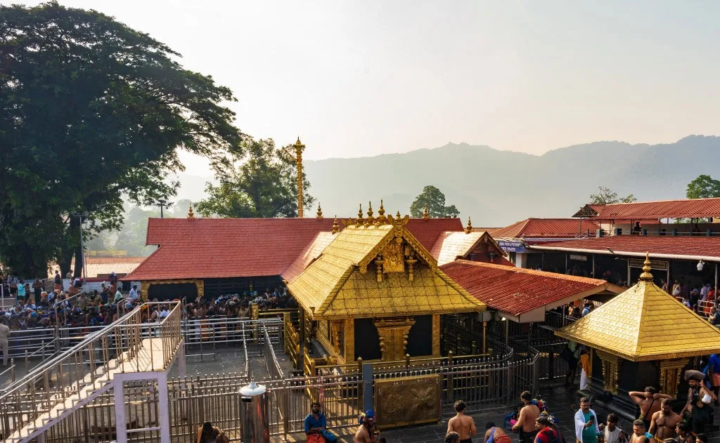 सबरिमला — इरुमुड़ी के साथ भक्त
