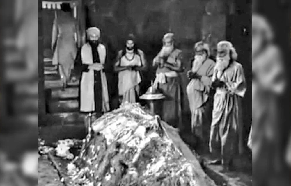 केदारनाथ मंदिर — बर्फ से ढका पवित्र मंदिर