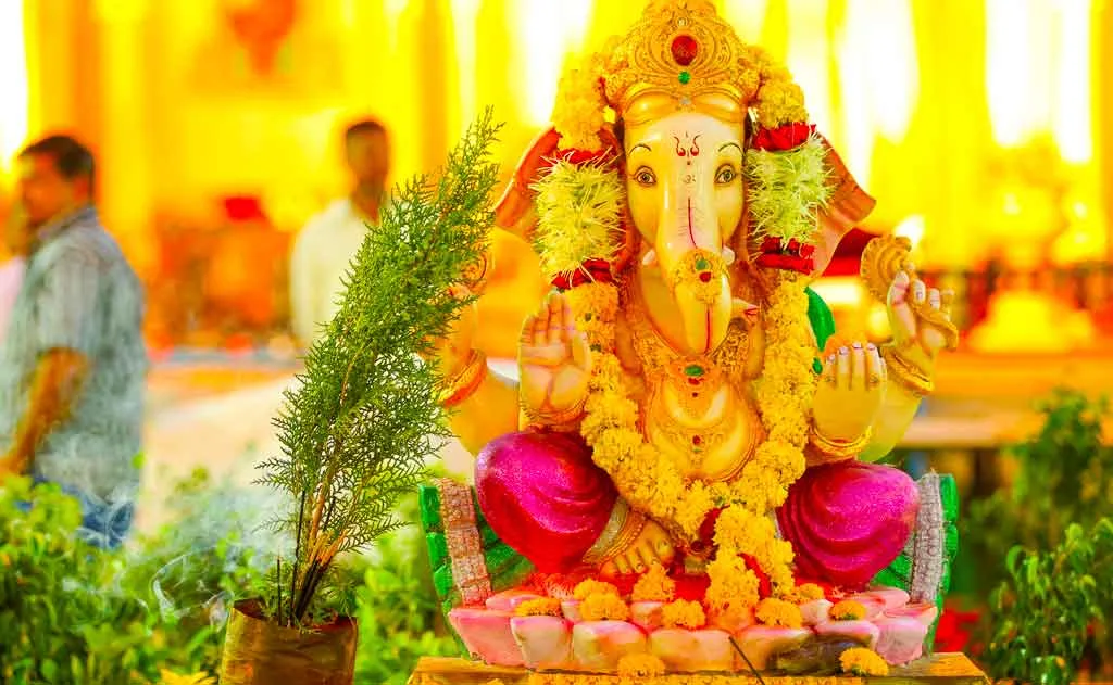 अनंत चतुर्दशी 2026 — तिथि (5 सितंबर), 14-गाँठ विष्णु सूत्र पूजा विधि, मंत्र और एनआरआई गाइड — त्योहार