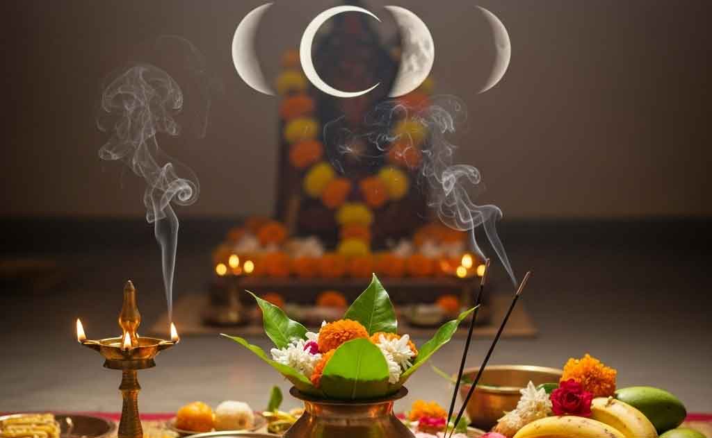 Post Chandra Grahan Must-Do Things According to Hinduism — Traditions