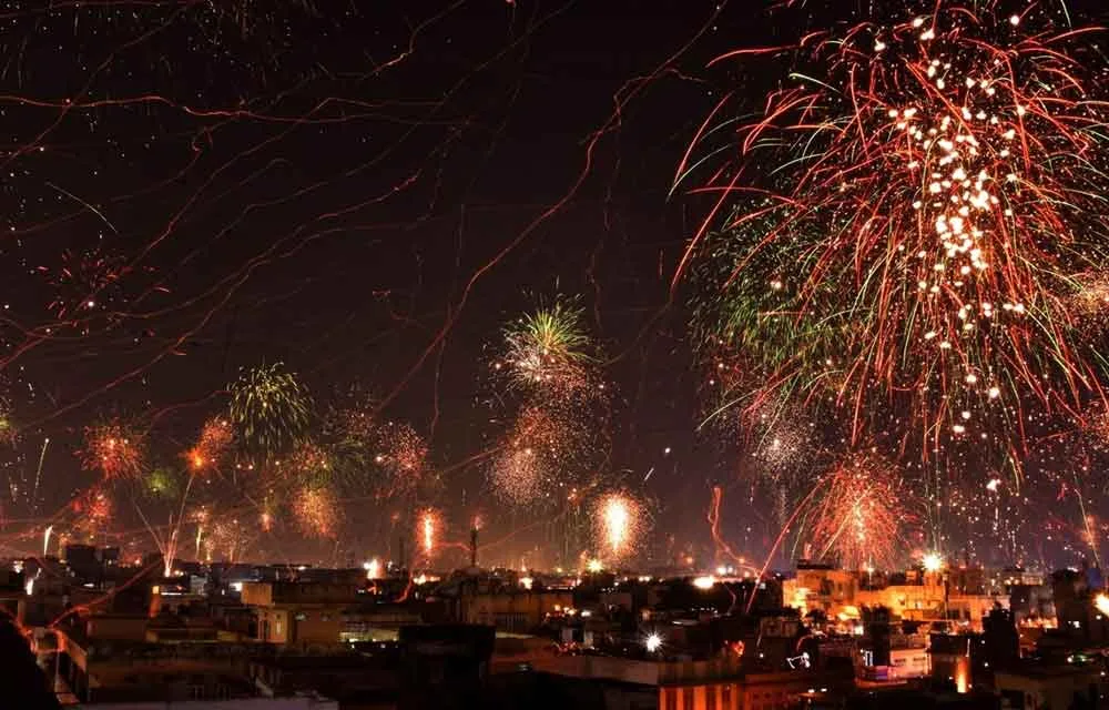 उत्तरी आयरलैंड में दिवाली आतिशबाज़ी 2026: अधिकांश पटाखों के लिए DoJ लाइसेंस ज़रूरी — दिवाली आतिशबाज़ी कानून यूके