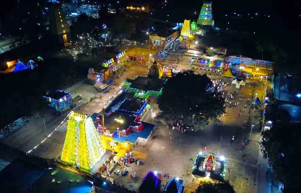 श्रीशैलम: कार्तिक मास 2026 में अवश्य दर्शन योग्य शिव मंदिर — त्योहार