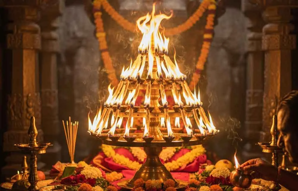 दामोदर मास 2026: कार्तिक की तिथियाँ, दामोदर लीला, दामोदराष्टकम् और घर पर दीपदान