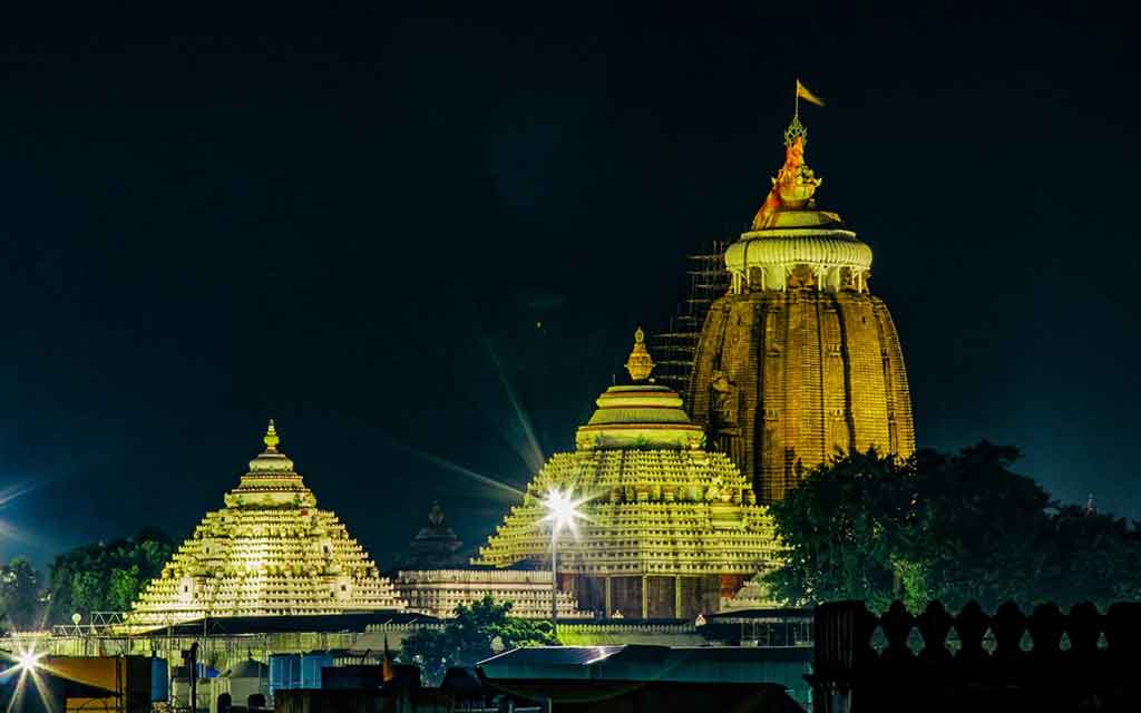 Puri Jagannath Temple Darshan Guide 2026: Timings, Rules, Tips & Complete Spiritual Experience — Temples