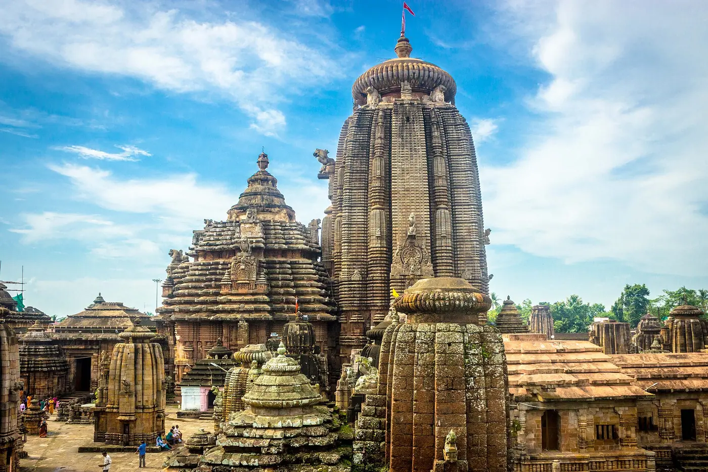 ओडिशा के प्रसिद्ध मंदिर: पुरी, भुवनेश्वर, बिरजा, तारा तारिणी और पश्चिमी ओडिशा की स्रोत-सत्यापित मार्गदर्शिका — Temples