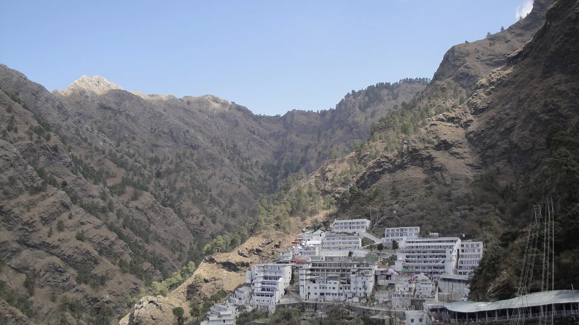 नवरात्रि 2026 के लिए सर्वश्रेष्ठ पंजाबी माता भेंटें और जागरण गीत — Festivals
